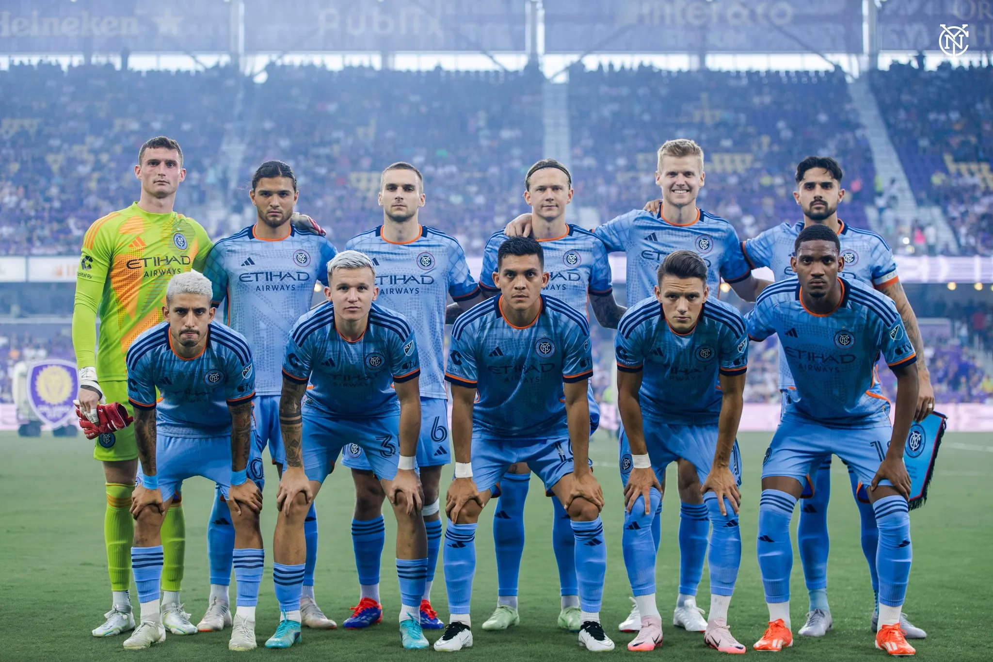 NEW YORK CITY FC mang trong mình năng lượng của một thành phố vĩ đại, luôn sẳn sàng vượt qua mọi thách thức - Picure 2