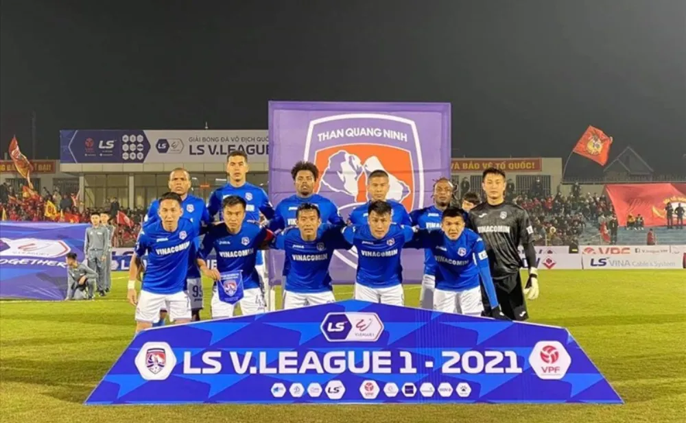 Quảng Ninh FC - Niềm tự hào của đất Mỏ, nơi tinh thần chiến đấu và sự đoàn kết luôn rực cháy - Picure 3