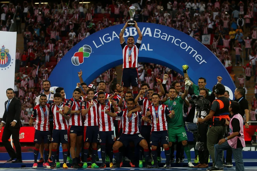 Tại sao DEPORTIVE GUADALAJARA FC còn được biết đến với cái tên là CHIVAS